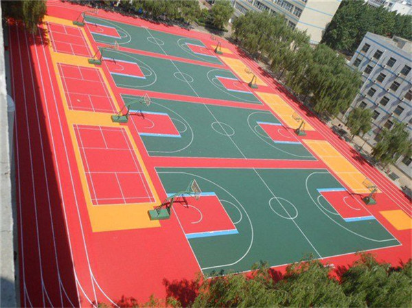 懸浮式塑膠球場